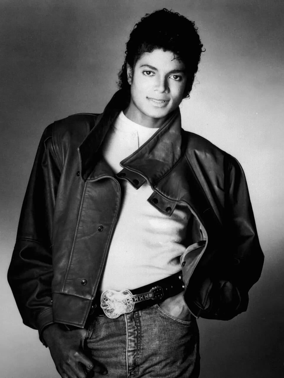 Photographic portrait of Michael Jackson taken in 1983